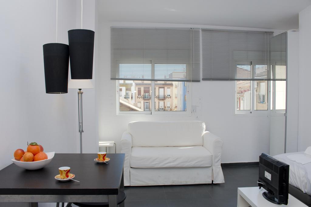 Na Jordana Apartments Valencia Room photo